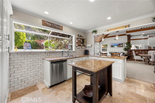 Detail Gallery Image 20 of 45 For 1320 Roanoke St, La Habra,  CA 90631 - 4 Beds | 3 Baths