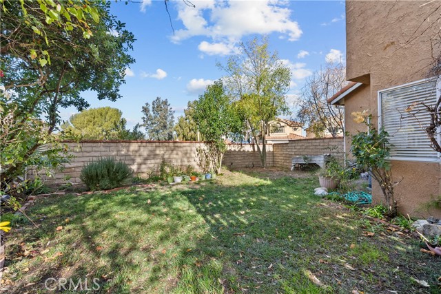 Detail Gallery Image 26 of 31 For 19709 Azure Field Dr, Newhall,  CA 91321 - 3 Beds | 3 Baths