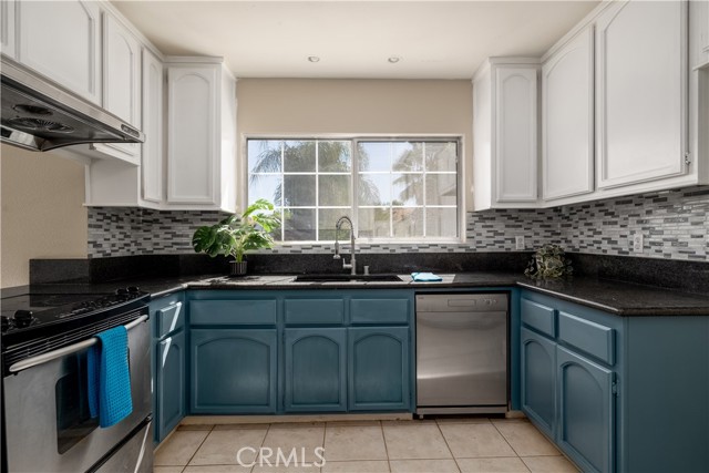 23570 Brook Drive, Canyon Lake CA: https://media.crmls.org/medias/6fce0f81-eae3-4b41-af41-a1e8c7120a86.jpg