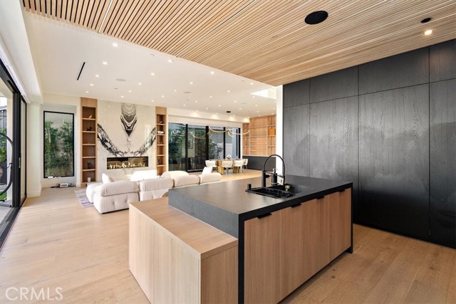 Detail Gallery Image 17 of 44 For 5347 Natick Ave, Sherman Oaks,  CA 91411 - 5 Beds | 5/1 Baths