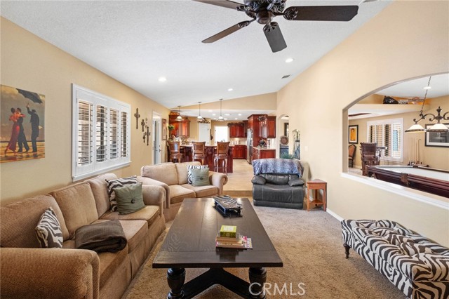 Detail Gallery Image 17 of 43 For 19240 Tonkawan, Apple Valley,  CA 92307 - 3 Beds | 2 Baths