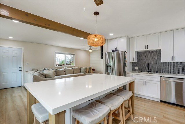 Detail Gallery Image 8 of 38 For 33288 Landerville, Lake Elsinore,  CA 92530 - 2 Beds | 1 Baths