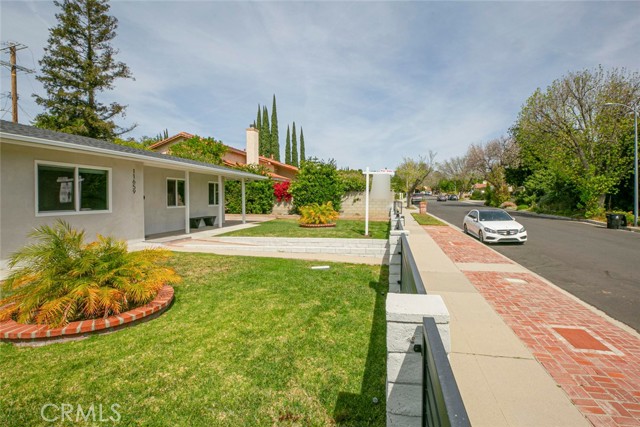 11659 Mclennan Avenue photo 8