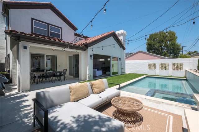 7938 Kenyon Avenue, Los Angeles CA: https://media.crmls.org/medias/6fcf155b-4b0f-404a-83bb-d6d02744e78b.jpg