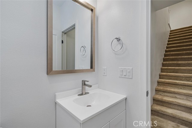 Detail Gallery Image 21 of 39 For 110 Red Brick Dr #3,  Simi Valley,  CA 93065 - 3 Beds | 2/1 Baths