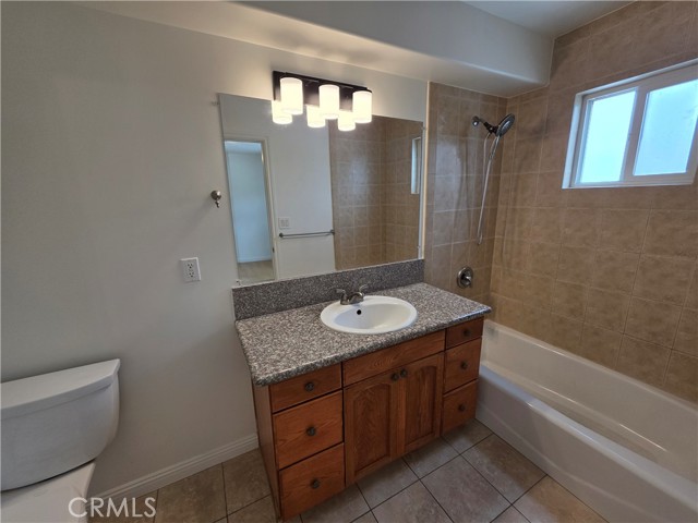 Detail Gallery Image 18 of 28 For 5321 Auckland #1,  North Hollywood,  CA 91601 - 3 Beds | 2/1 Baths