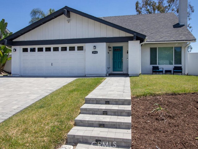 Detail Gallery Image 5 of 62 For 1914 Radford St, Oceanside,  CA 92056 - 4 Beds | 2/1 Baths