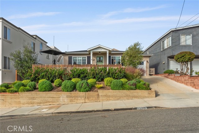 1147 7th Street, Hermosa Beach, California 90254, 3 Bedrooms Bedrooms, ,2 BathroomsBathrooms,Residential,For Sale,7th Street,SB25258608 1147 7th Street, Hermosa Beach, California 90254, 3 Bedrooms Bedrooms, ,2 BathroomsBathrooms,Residential,For Sale,7th Street,SB25258608