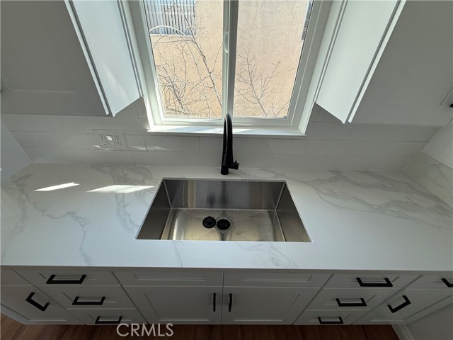 Detail Gallery Image 3 of 15 For 7159 Greeley Street #F,  Tujunga,  CA 91042 - 2 Beds | 1 Baths