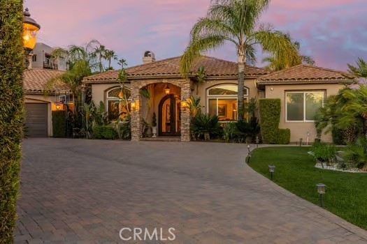 22928 San Joaquin E