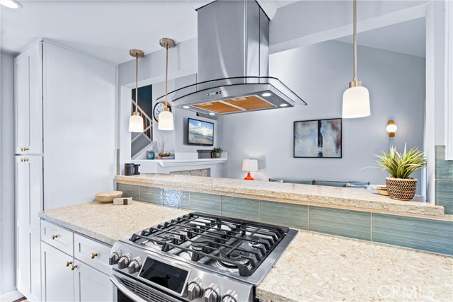 5847 E Rocking Horse Way, Orange CA: https://media.crmls.org/medias/6fd464c6-ac19-48e9-9f47-d7f7c2b410f9.jpg