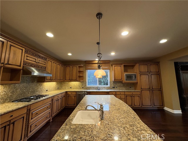 Detail Gallery Image 17 of 61 For 20209 Milano Ct, Yorba Linda,  CA 92886 - 5 Beds | 4/1 Baths
