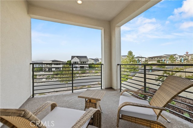 Detail Gallery Image 21 of 60 For 27726 Marquee Dr, Valencia,  CA 91381 - 4 Beds | 3 Baths