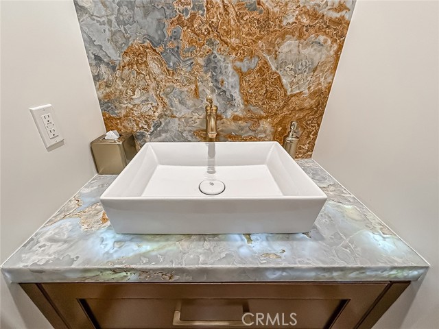 Detail Gallery Image 15 of 47 For 27417 Park Vista Rd, Agoura Hills,  CA 91301 - 7 Beds | 7/1 Baths