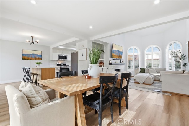 Detail Gallery Image 11 of 49 For 29161 Corales, Canyon Country,  CA 91387 - 3 Beds | 3 Baths