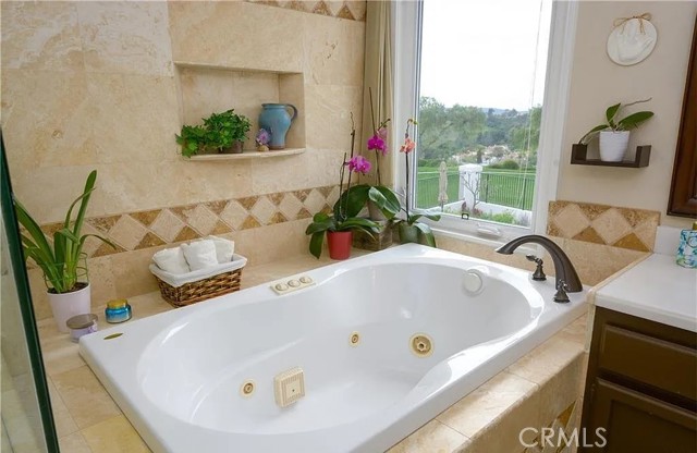 Detail Gallery Image 35 of 47 For 9 Redondo, Laguna Niguel,  CA 92677 - 4 Beds | 3 Baths