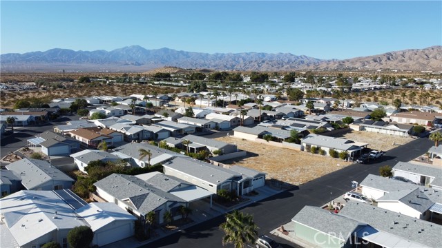 Detail Gallery Image 7 of 38 For 69525 Dillon Rd #107,  Desert Hot Springs,  CA 92241 - 3 Beds | 2 Baths