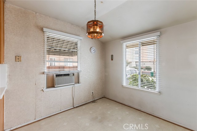 Detail Gallery Image 7 of 34 For 8120 E Woodson Street, Long Beach,  CA 90808 - 3 Beds | 1/1 Baths