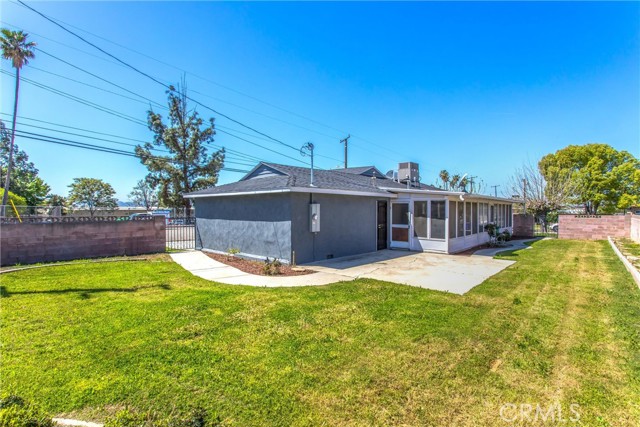 Detail Gallery Image 28 of 35 For 25556 Lynwood Dr, San Bernardino,  CA 92404 - 3 Beds | 1/1 Baths