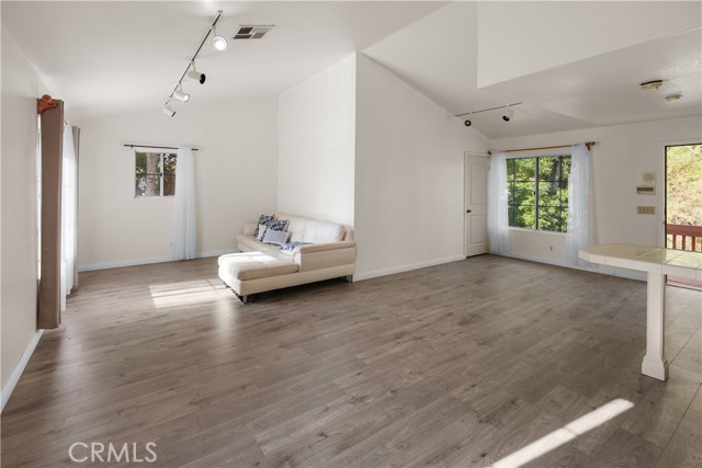 1830 Shadow Canyon Road, Acton CA: https://media.crmls.org/medias/6fd8f2b2-687c-43f1-a701-001428d9c97b.jpg