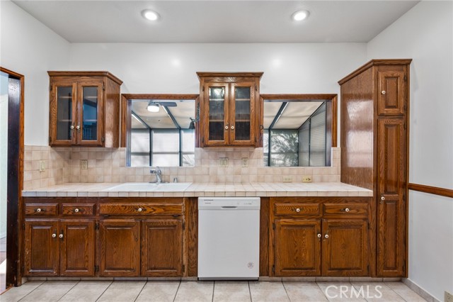 Detail Gallery Image 19 of 32 For 929 E 37th, Long Beach,  CA 90807 - 2 Beds | 1 Baths