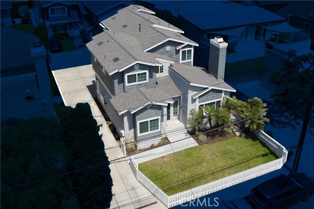 Detail Gallery Image 58 of 75 For 2205 Clark Ln a,  Redondo Beach,  CA 90278 - 3 Beds | 2/1 Baths