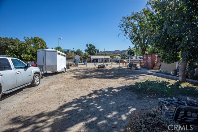 Detail Gallery Image 38 of 47 For 9730 Stonehurst Ave, Sun Valley,  CA 91352 - 3 Beds | 2 Baths