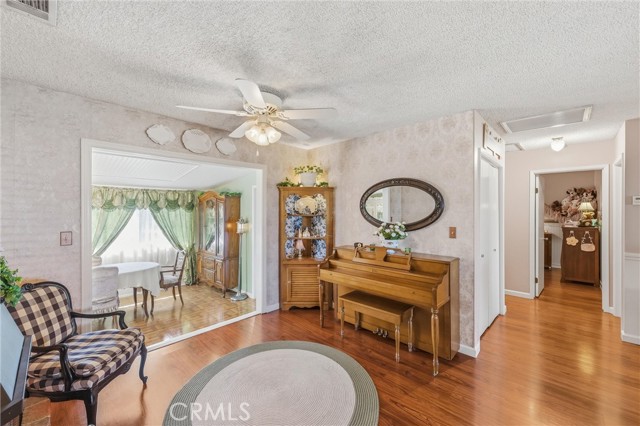 Detail Gallery Image 12 of 49 For 33507 Colorado St, Yucaipa,  CA 92399 - 3 Beds | 1 Baths