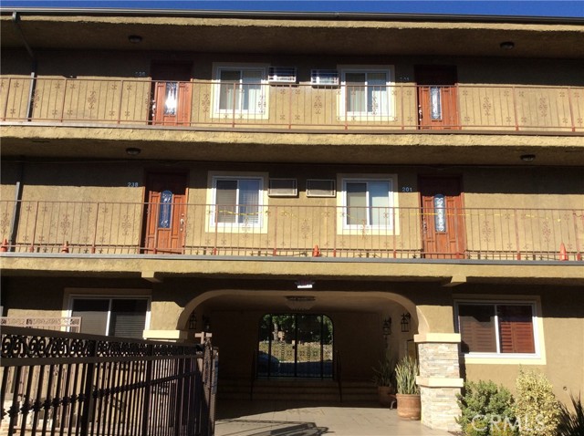 Detail Gallery Image 5 of 19 For 3220 Altura Ave, La Crescenta,  CA 91214 - 1 Beds | 1 Baths