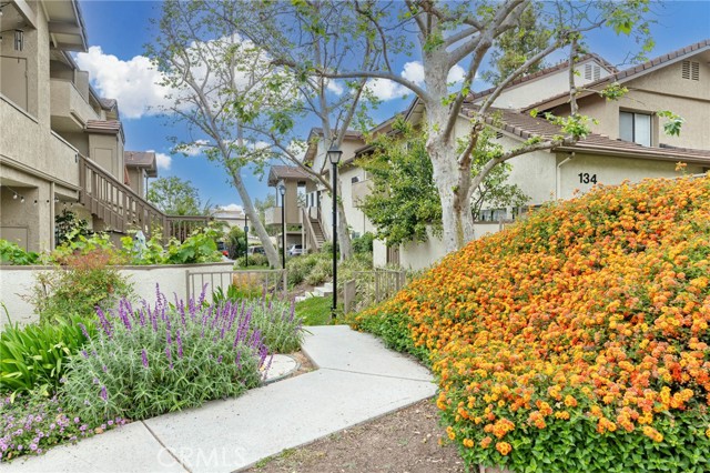Detail Gallery Image 21 of 25 For 140 Maegan Pl #8,  Thousand Oaks,  CA 91362 - 3 Beds | 2/1 Baths