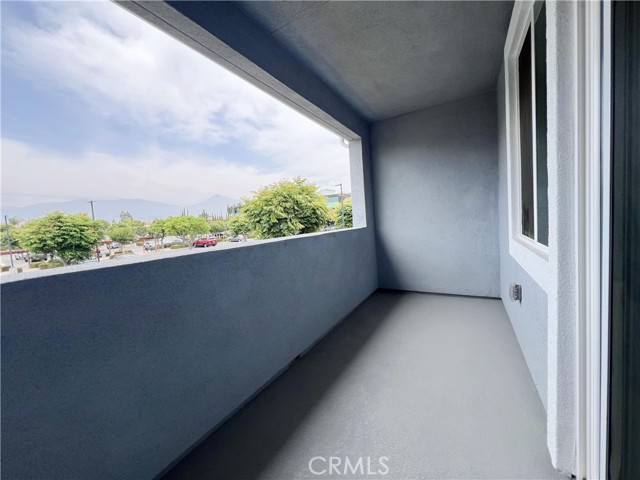 Detail Gallery Image 11 of 20 For 223 Aurora Ln, Pomona,  CA 91767 - 3 Beds | 3 Baths
