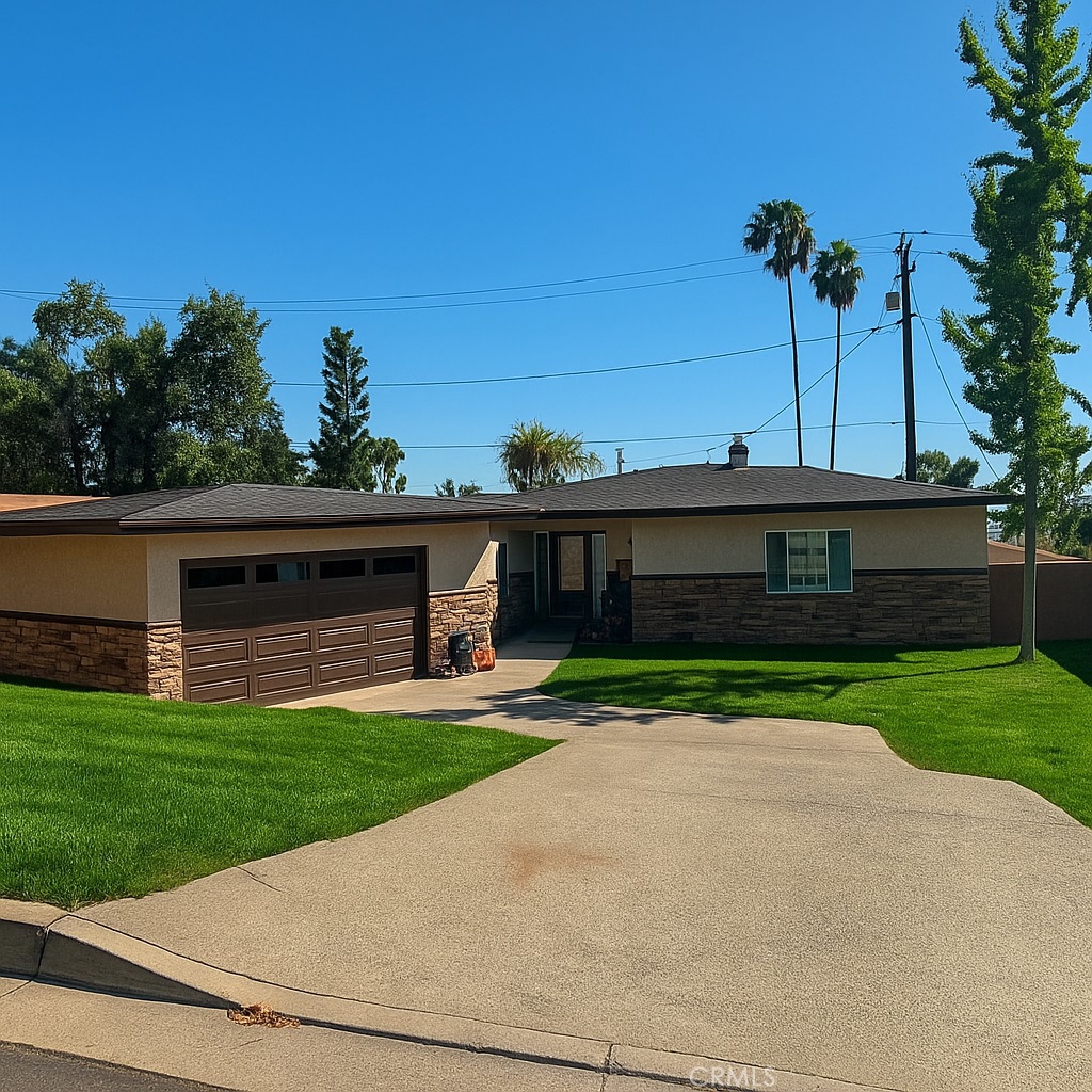 382 Alta Pine