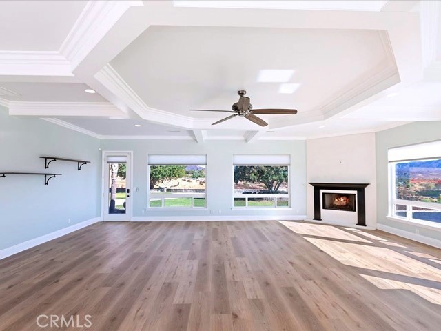 https://media.crmls.org/medias/6fdc3c55-2579-4f38-8e93-b3cbfd921be1.jpg?preset=X-Large