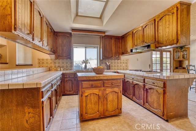 43320 41st W Street, Lancaster CA: https://media.crmls.org/medias/6fdca247-344d-4401-8729-42a3bcf1d86c.jpg