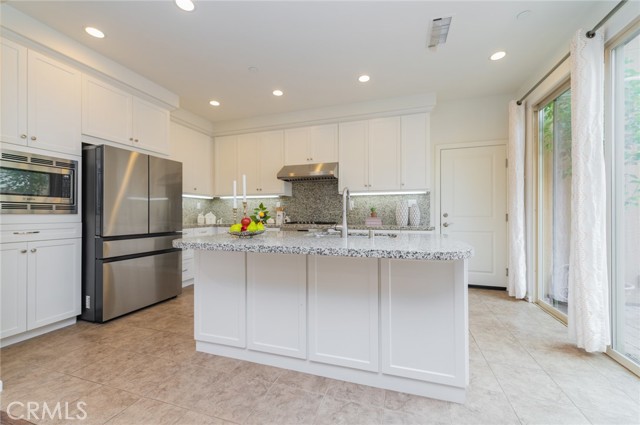 Detail Gallery Image 9 of 37 For 59 Fairymoss, Irvine,  CA 92620 - 3 Beds | 3/1 Baths