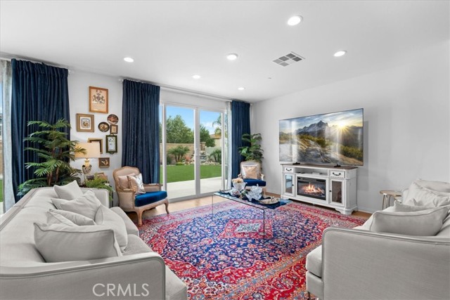 Detail Gallery Image 9 of 43 For 34490 Bloomberry, Murrieta,  CA 92563 - 3 Beds | 2/1 Baths