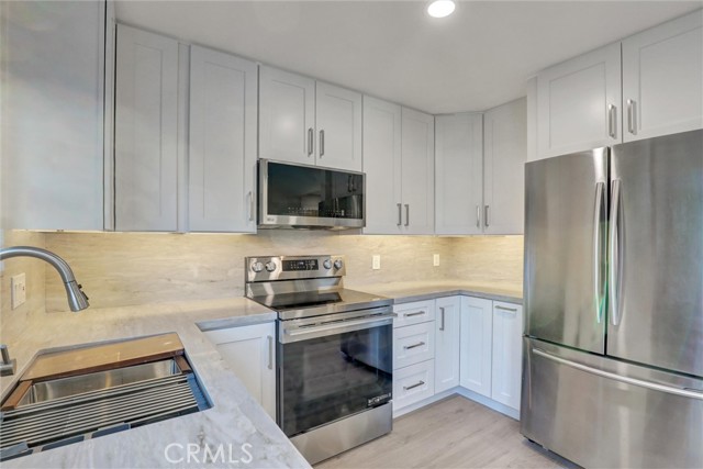 Detail Gallery Image 10 of 27 For 93 Streamwood, Irvine,  CA 92620 - 2 Beds | 1 Baths