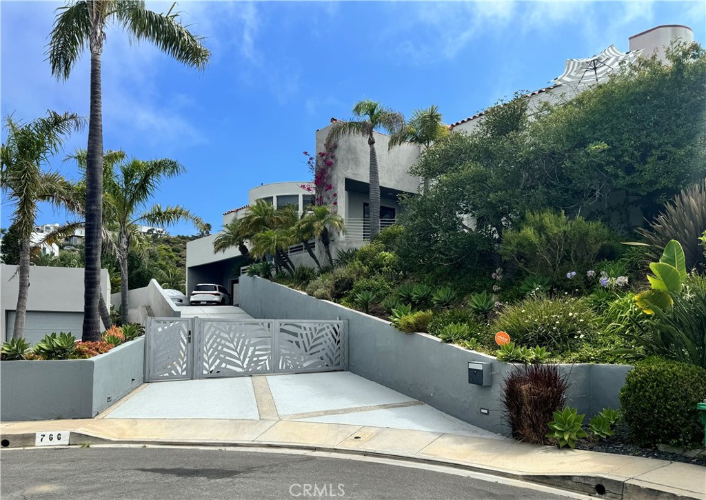 766 Pelican Drive