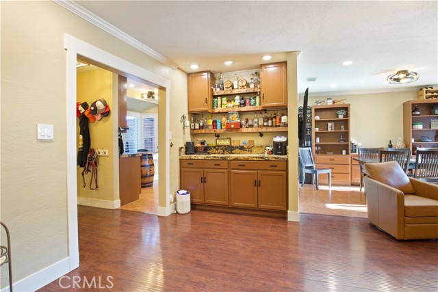 Image 12 of 46 For 2425 Heather Avenue