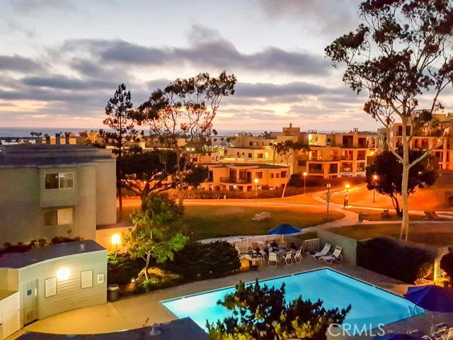 220 THE VILLAGE #304, Redondo Beach, California 90277, 1 Bedroom Bedrooms, ,1 BathroomBathrooms,Residential,Sold,THE VILLAGE #304,SB16171619