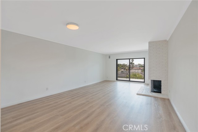Detail Gallery Image 7 of 29 For 900 Cedar St #308,  El Segundo,  CA 90245 - 2 Beds | 2 Baths