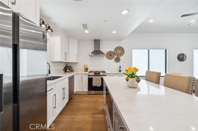 6521 Homewood Avenue, Los Angeles CA: https://media.crmls.org/medias/6fdf27d7-cb96-458b-831d-7c3fd8b4a8c6.jpg
