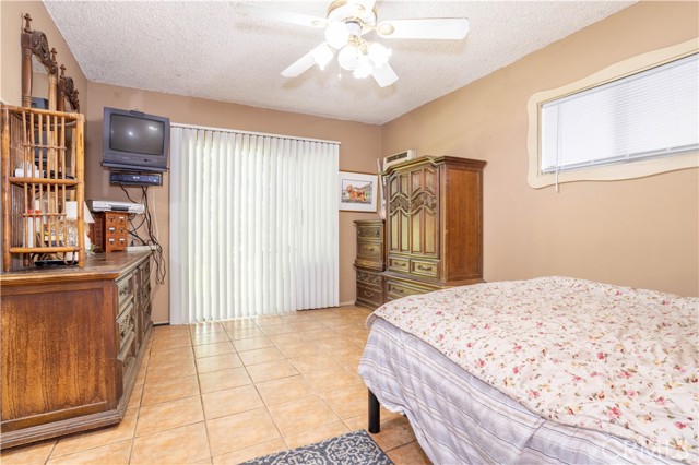 Detail Gallery Image 24 of 30 For 16632 Nordhoff St, North Hills,  CA 91343 - 4 Beds | 2 Baths