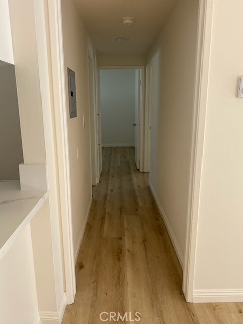 Detail Gallery Image 4 of 7 For 1209 Beryl St #C,  Redondo Beach,  CA 90277 - 2 Beds | 1/1 Baths