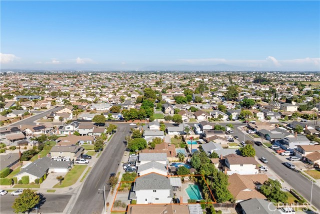 4322 Fontainbleau Avenue, Cypress CA: https://media.crmls.org/medias/6fe047fb-a37b-4eda-af1b-c38cf9bc52fd.jpg