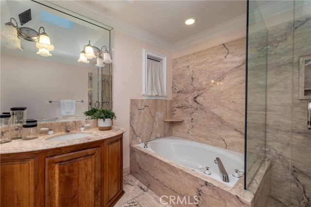 Detail Gallery Image 44 of 54 For 339 via Lido Soud, Newport Beach,  CA 92663 - 4 Beds | 4 Baths