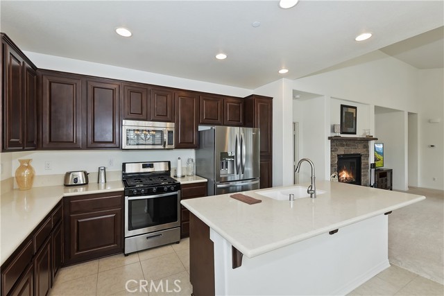218 Crimson Circle, Big Bear City CA: https://media.crmls.org/medias/6fe0f2b3-870d-475f-ab71-478836b19f99.jpg