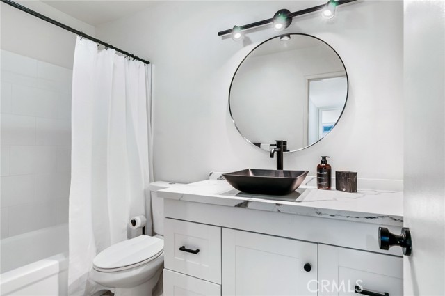 Charming remodeled bathroom!