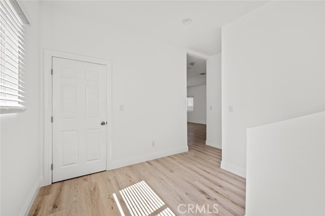 941 E 97th Street, Los Angeles CA: https://media.crmls.org/medias/6fe24f3a-9de6-41a1-84f7-c9880187246e.jpg
