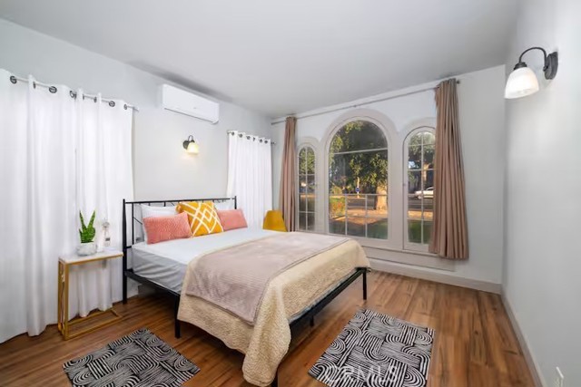 5743 Magnolia Avenue, Riverside CA: https://media.crmls.org/medias/6fe28b96-57b9-4a2a-b28f-60876bd7c1ea.jpg